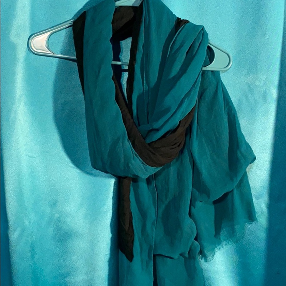 Scarf, gently used